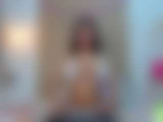 alisson-foxxy's Live Sex Cam Show