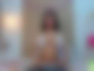 alisson-foxxy's Live Sex Cam Show