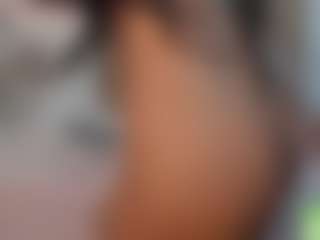 alisson-foxxy's Live Sex Cam Show