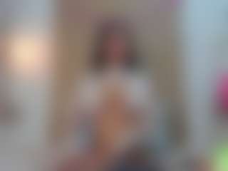 alisson-foxxy's Live Sex Cam Show