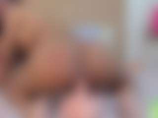 alisson-foxxy's Live Sex Cam Show