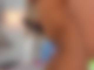 alisson-foxxy's Live Sex Cam Show