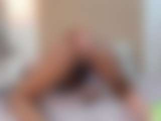 alisson-foxxy's Live Sex Cam Show
