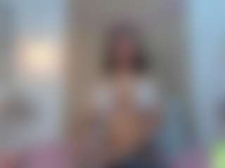 alisson-foxxy's Live Sex Cam Show