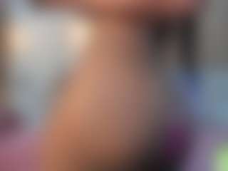 alisson-foxxy's Live Sex Cam Show