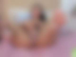 alisson-foxxy's Live Sex Cam Show