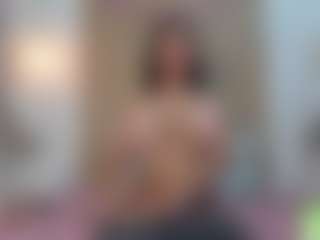 alisson-foxxy's Live Sex Cam Show