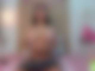 alisson-foxxy's Live Sex Cam Show