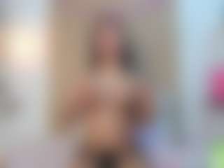 alisson-foxxy's Live Sex Cam Show