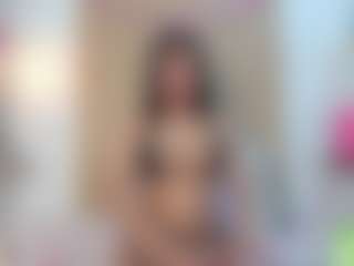 alisson-foxxy's Live Sex Cam Show