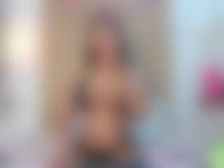 alisson-foxxy's Live Sex Cam Show