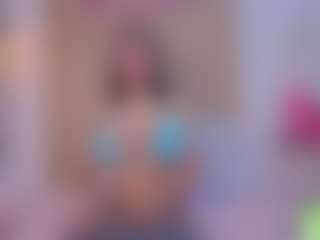 alisson-foxxy's Live Sex Cam Show