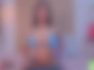 alisson-foxxy MILF webcam performer live streaming