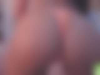 alisson-foxxy MILF webcam performer live streaming