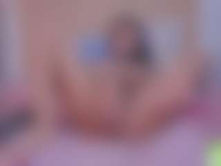 alisson-foxxy's Live Sex Cam Show