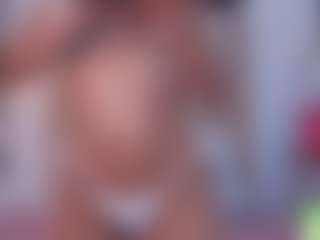 alisson-foxxy's Live Sex Cam Show