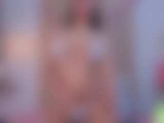alisson-foxxy's Live Sex Cam Show