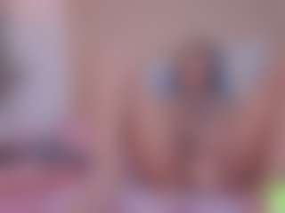 alisson-foxxy's Live Sex Cam Show