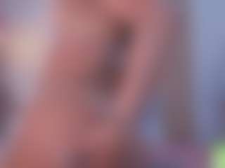 alisson-foxxy's Live Sex Cam Show