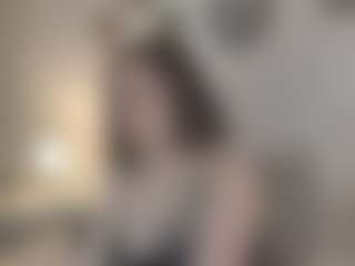 Live cam show with CoralShine - Mobile on instabang
