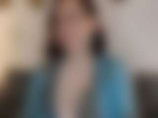 Live cam show with CoralShine - Red Hair on CamwithHer