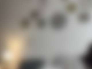 Live cam show with CoralShine - Red Hair Middle Aged on Cam Slut