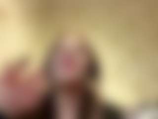 LavernOndrey's Live Sex Cam Show