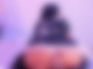 Live cam show with LorenWhitee - Flat Chested on Camsoda