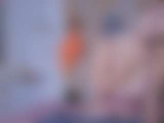 Live cam show with Mia-collins16 - Oil on Camsoda