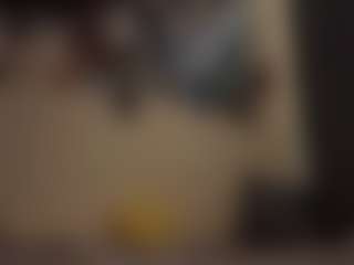 Live cam show with NadineCranson - Smoking on Livezox