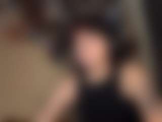 Live cam show with NadineCranson - Fingering on Fit Hotties