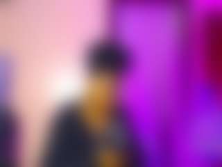 Show live cam dengan Dutch Coco - Black MILF di Camsoda