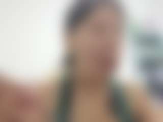 Live cam show with EllenMoultrie - Moaning on Camsoda
