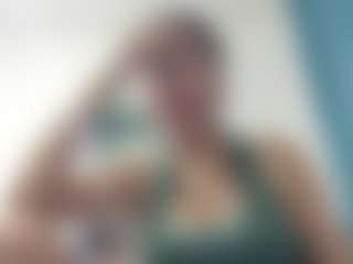 Live cam show with EllenMoultrie - Brown Eyes Asian on Camsoda