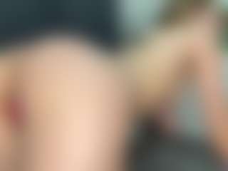 Live cam show with KristiRocca - Red Hair Young Adult on AdultVida.com