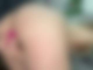 Live cam show with KristiRocca - Legs on livesuperchat.net