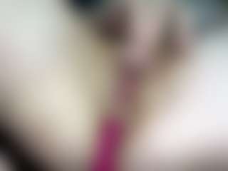 Live cam show with KristiRocca - Cosplay on xDating