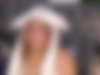 Live cam show with Lorena thompson - BBW MILF on Strip Flash - Live Sex Shows