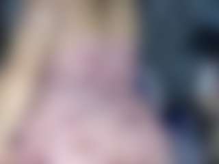 Live cam show with Lorena thompson - Facial on x69.live
