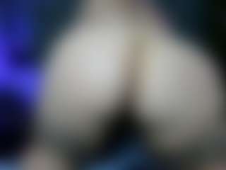 Live cam show with Lorena thompson - Big Ass on CamClone