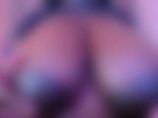 neighbor-ebony's Live Sex Cam Show