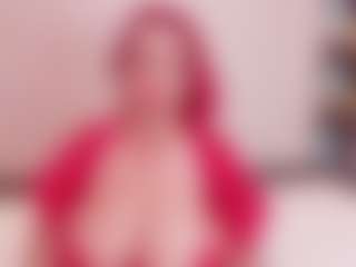 Vivi-Nash MILF webcam performer live streaming