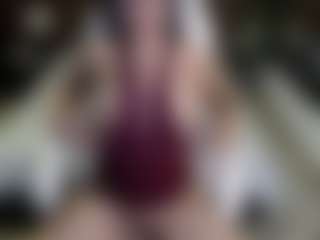Carolinasaenz's Live Sex Cam Show