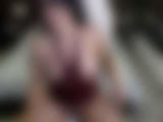 Carolinasaenz's Live Sex Cam Show
