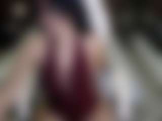 Carolinasaenz's Live Sex Cam Show