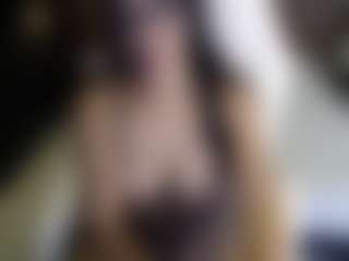 Carolinasaenz's Live Sex Cam Show