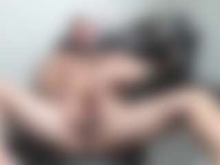 Live cam show with M-Langworthy - Tease on Uber Horny
