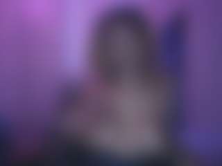 naturalkelsey's Live Sex Cam Show