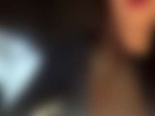 Live cam show with Pritydiana19 - Middle Aged on live18s.com