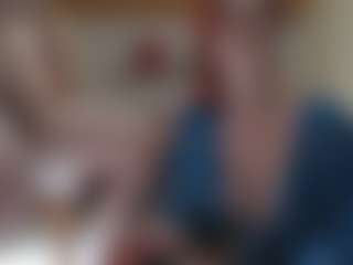 Live cam show with SnowFox - Green Eyes on Milfs Live